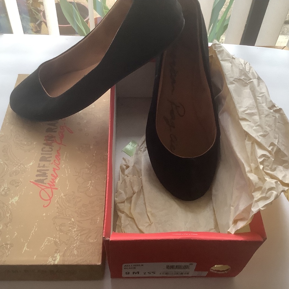 BRAND NEW American Rag ballet flats, black faux leather, comfy classic NIB